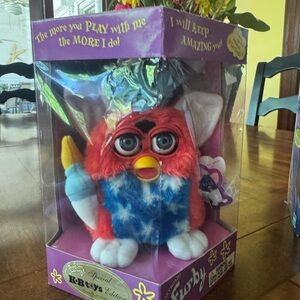 Special Edition Statue of Liberty Furby